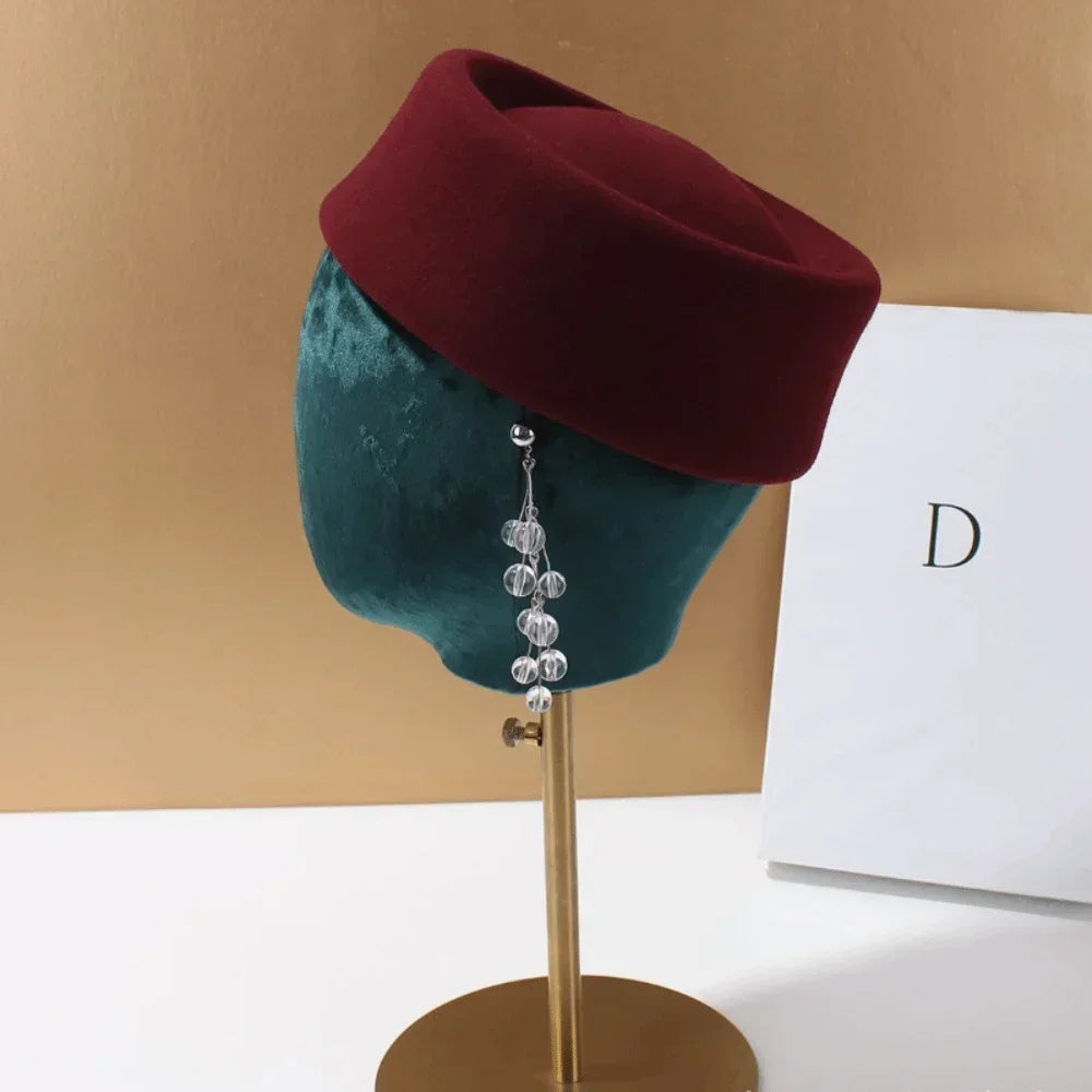 Gorro elegante de iglesia